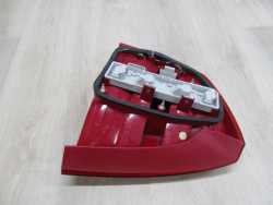 SKODA OCTAVIA II HB LAMPA TYL PRAWA 1Z5945096A 04-09