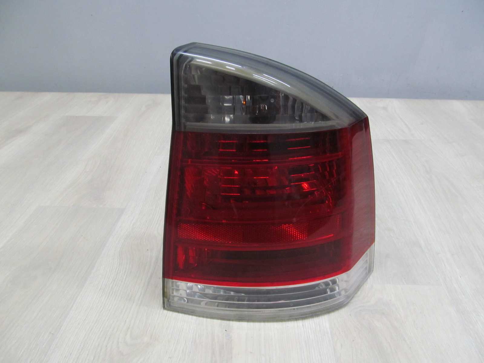 OPEL VECTRA C GTS SRI HB 02-08 LAMPA TYL PRAWA 13157647