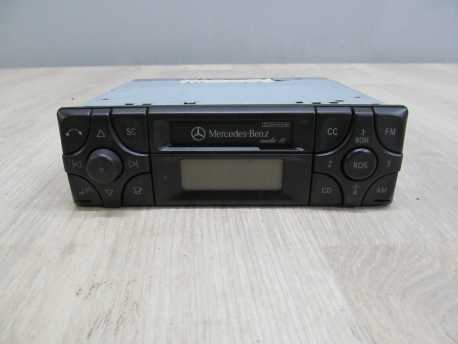 MERCEDES C CLK E ML W163 RADIO KASETA BECKER A2108200986