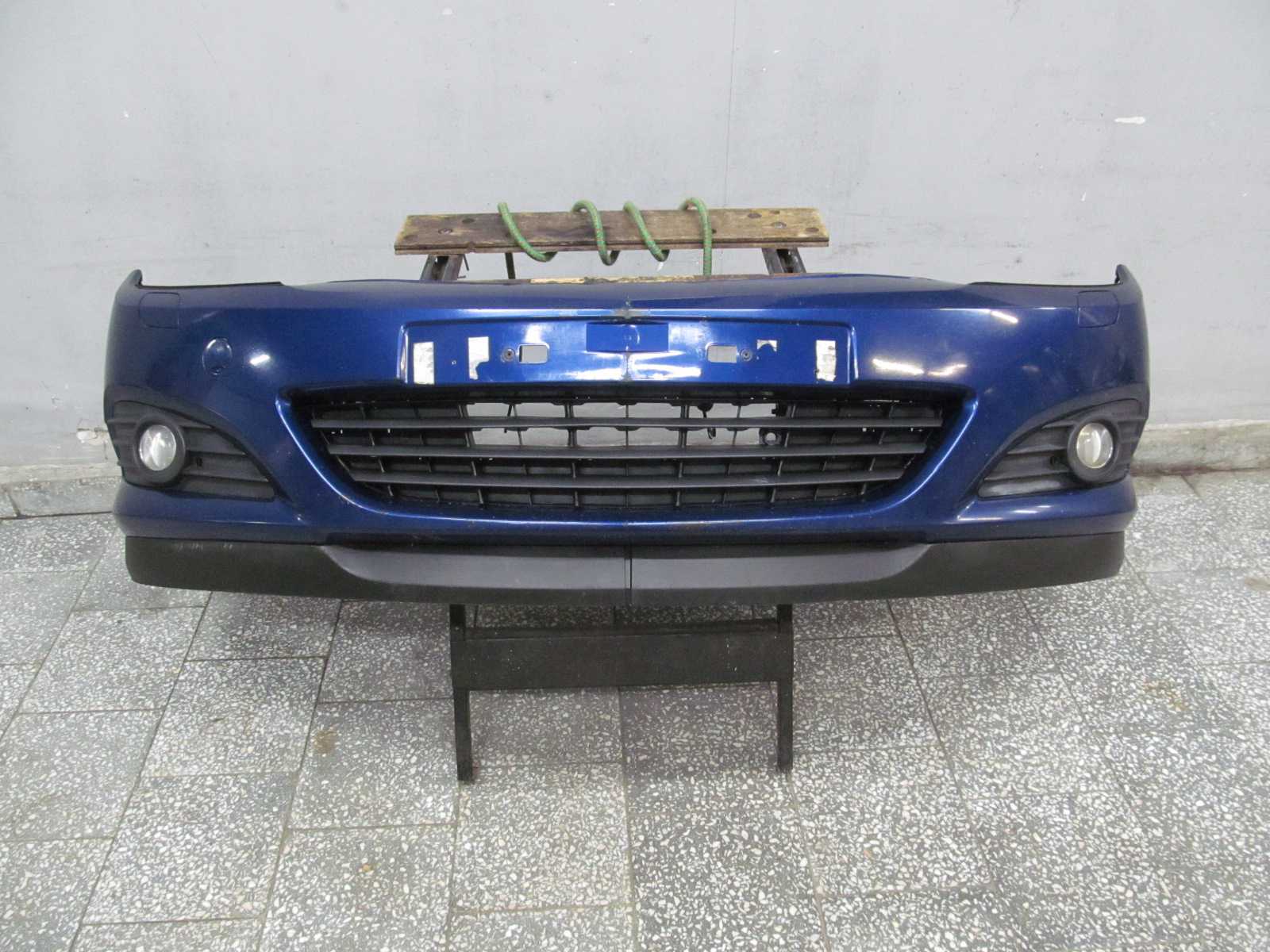 OPEL ASTRA H III ZDERZAK PRZOD HALOGENY KPL Z21B 04-07