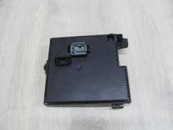VOLVO S60 V70 XC90 SKRZYNKA BEZPIECZNIKOW REM-H 30728512 02-12