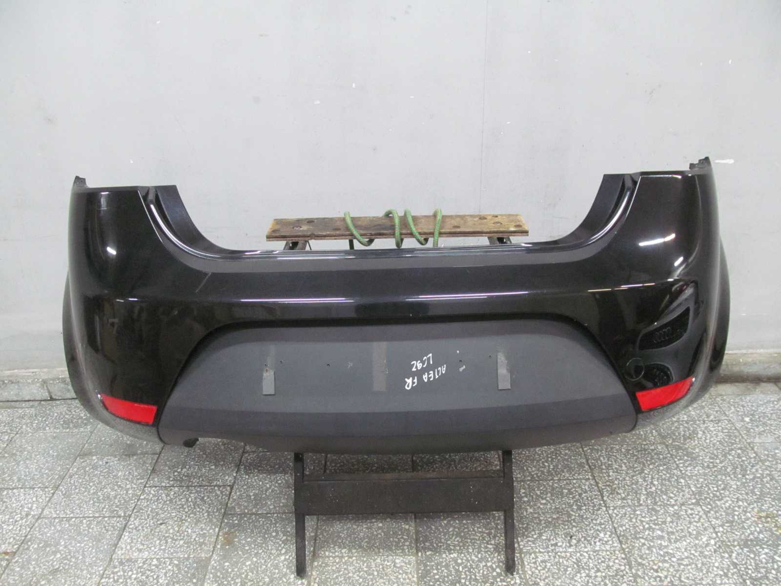 SEAT LEON II FR CUPRA ZDERZAK TYL LC9Z KPL 05-12