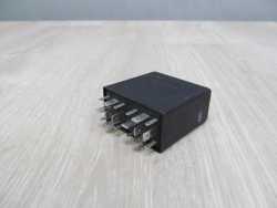 AUDI A6 C5 97-04 PRZEKAZNIK MODUL 4B0919471A 5KG00656805 393