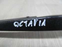 SKODA OCTAVIA I KOMBI IBIZA III 96-10 RAMIE WYCIERACZKI KLAPY TYL 1U9955707B