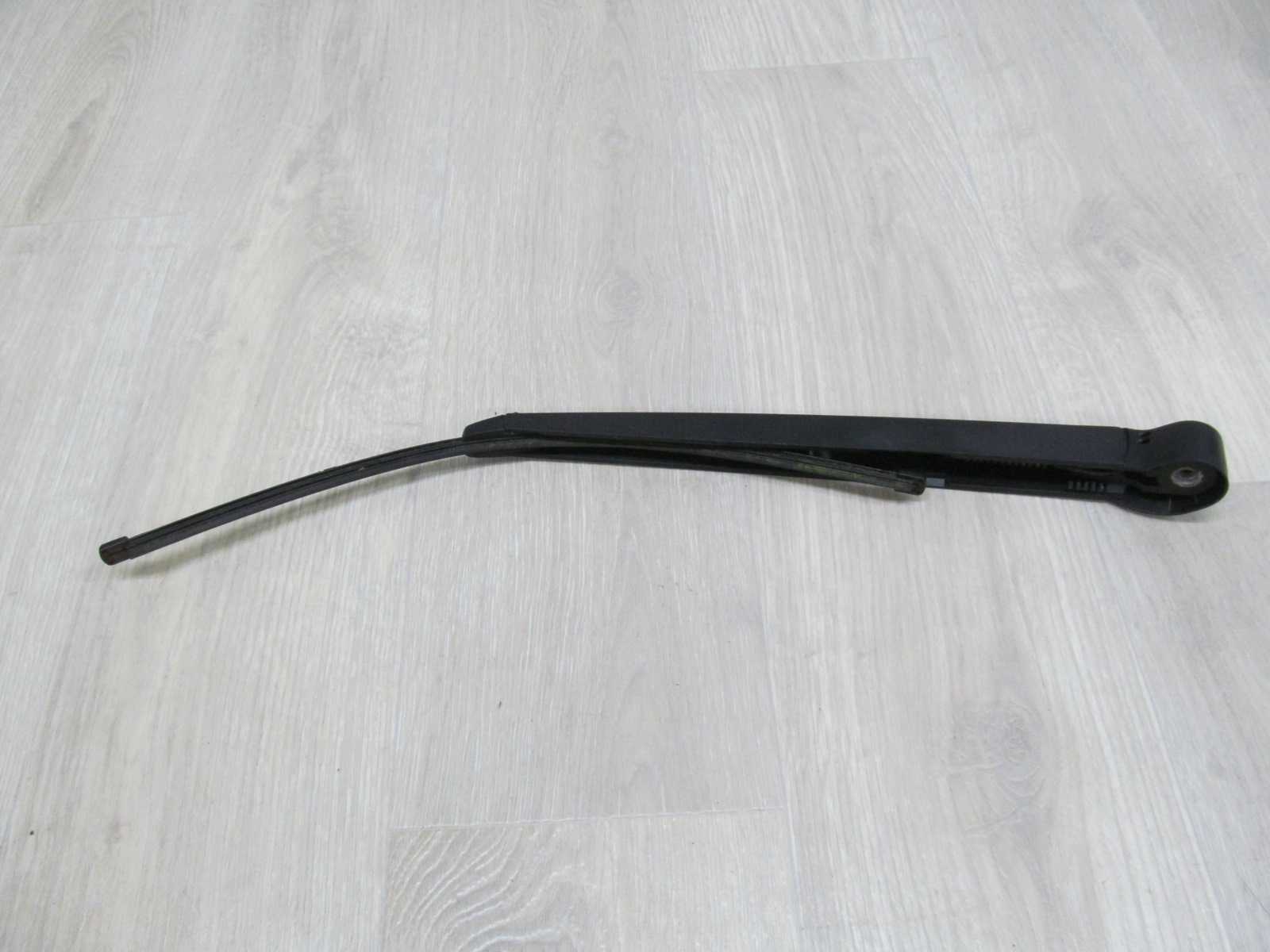 SKODA OCTAVIA II HB RAMIE WYCIERACZKI KLAPY TYL 7E0955707