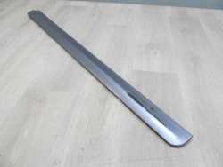AUDI A4 B7 LISTWA DRZWI PRZOD DOLNA 8E0853960 LY7H S-LINE 01-07