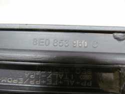 AUDI A4 B7 LISTWA DRZWI PRZOD DOLNA 8E0853960 LY7H S-LINE 01-07