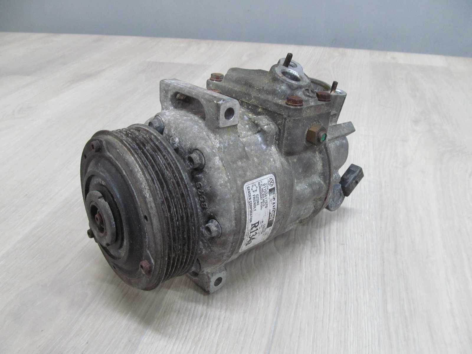 VW AUDI SEAT SKODA TDI SPREZARKA KLIMATYZACJI 1K0820803Q 8676A