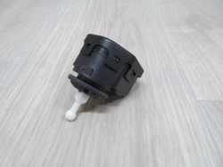 VW SEAT AUDI SKODA SILNICZEK REGULACJI LAMP XENON 1J0941295C 00-10