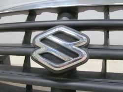 SUZUKI GRAND VITARA LIFT GRILL ATRAPA 72111-65D10 01-05