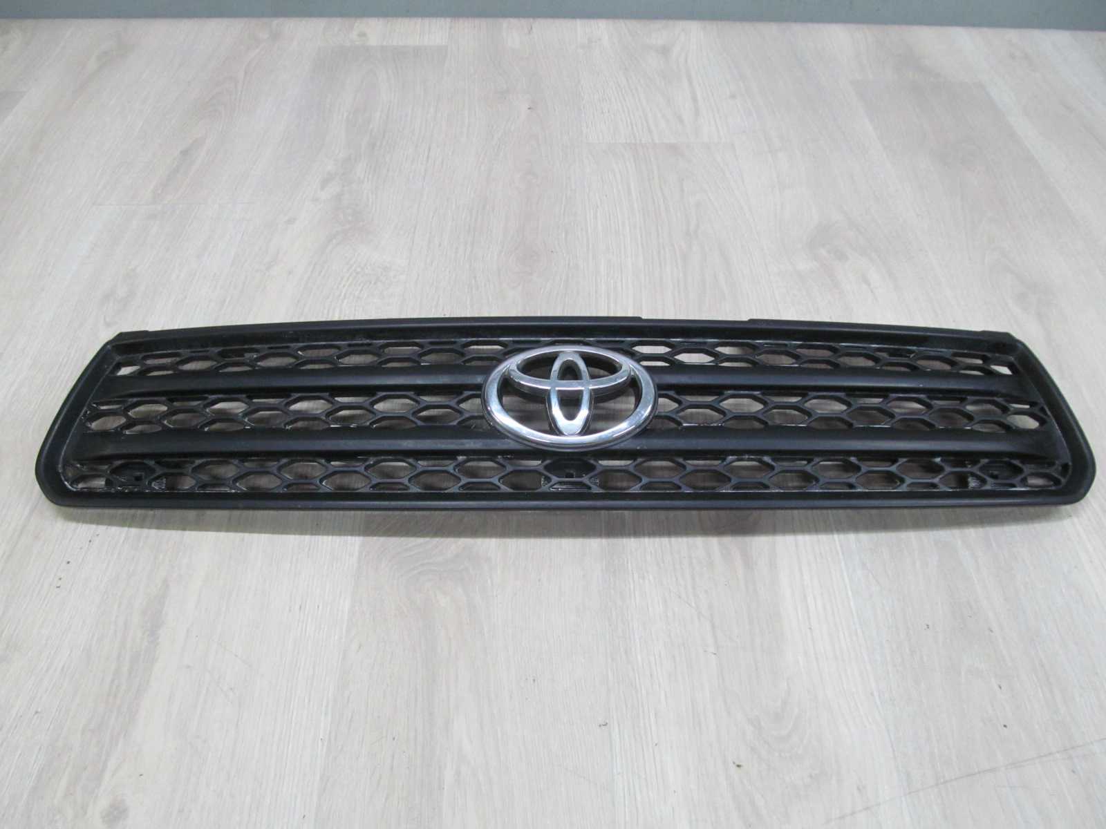 TOYOTA RAV4 II ATRAPA CHLODNICY 53111-12070 00-05