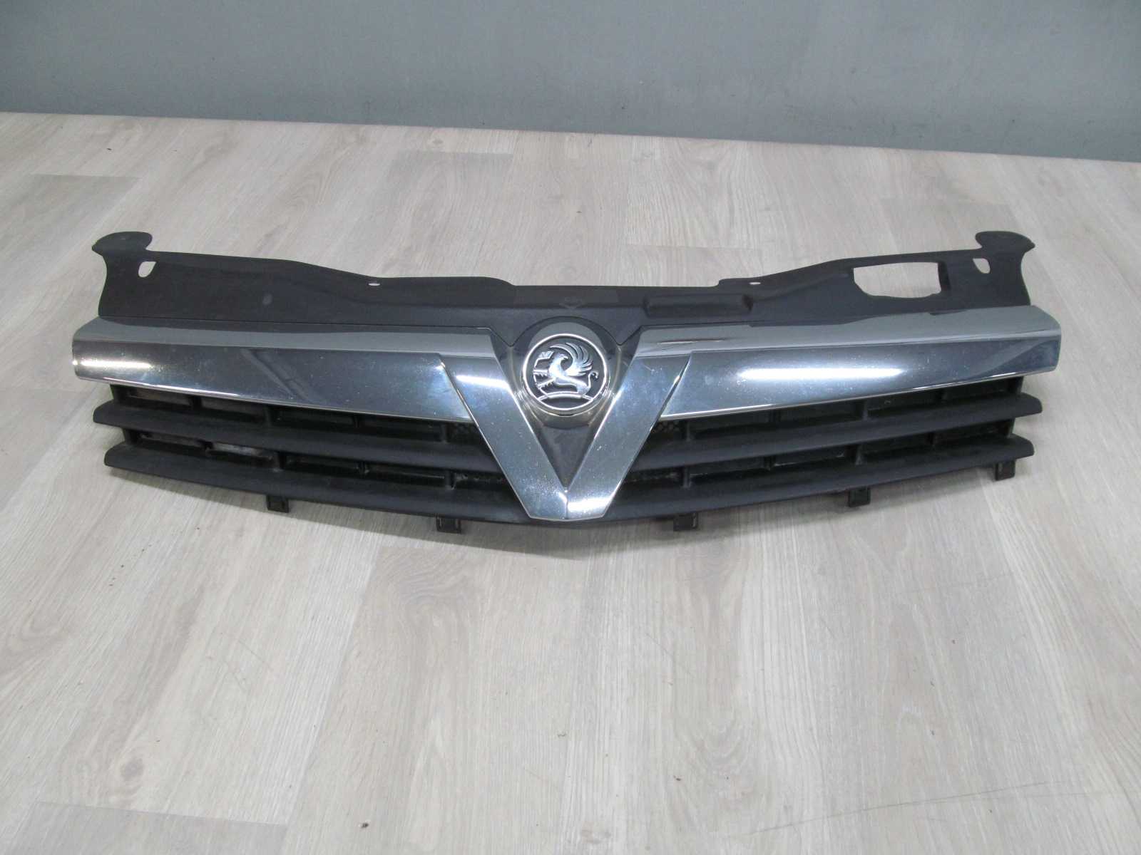 OPEL ASTRA H GRILL ATRAPA CHLODNICY CHROM 13108466 03-06