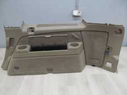 VOLVO XC90 LIFT BOCZEK TAPICERKA BAGAZNIKA TYL PRAWY 39889862 BEZ 06-14