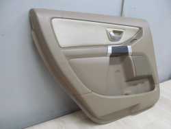 VOLVO XC90 LIFT BOCZEK TAPICERKA DRZWI TYL LEWY BEZ OAK 39896679