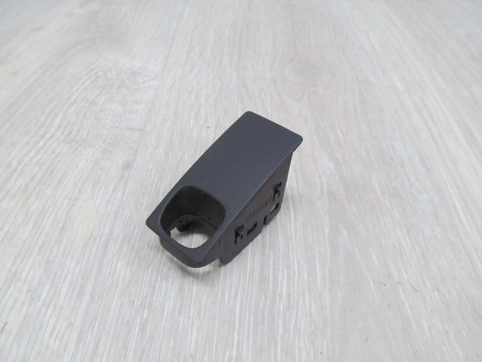 VOLVO XC90 OSLONA WLACZNIKA SWIATEL AWARYJNYCH 39879582 02-14