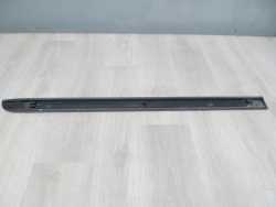 VOLVO XC90 LIFT LISTWA DRZWI PRZOD DOLNA PRAWA 30698452 07-14