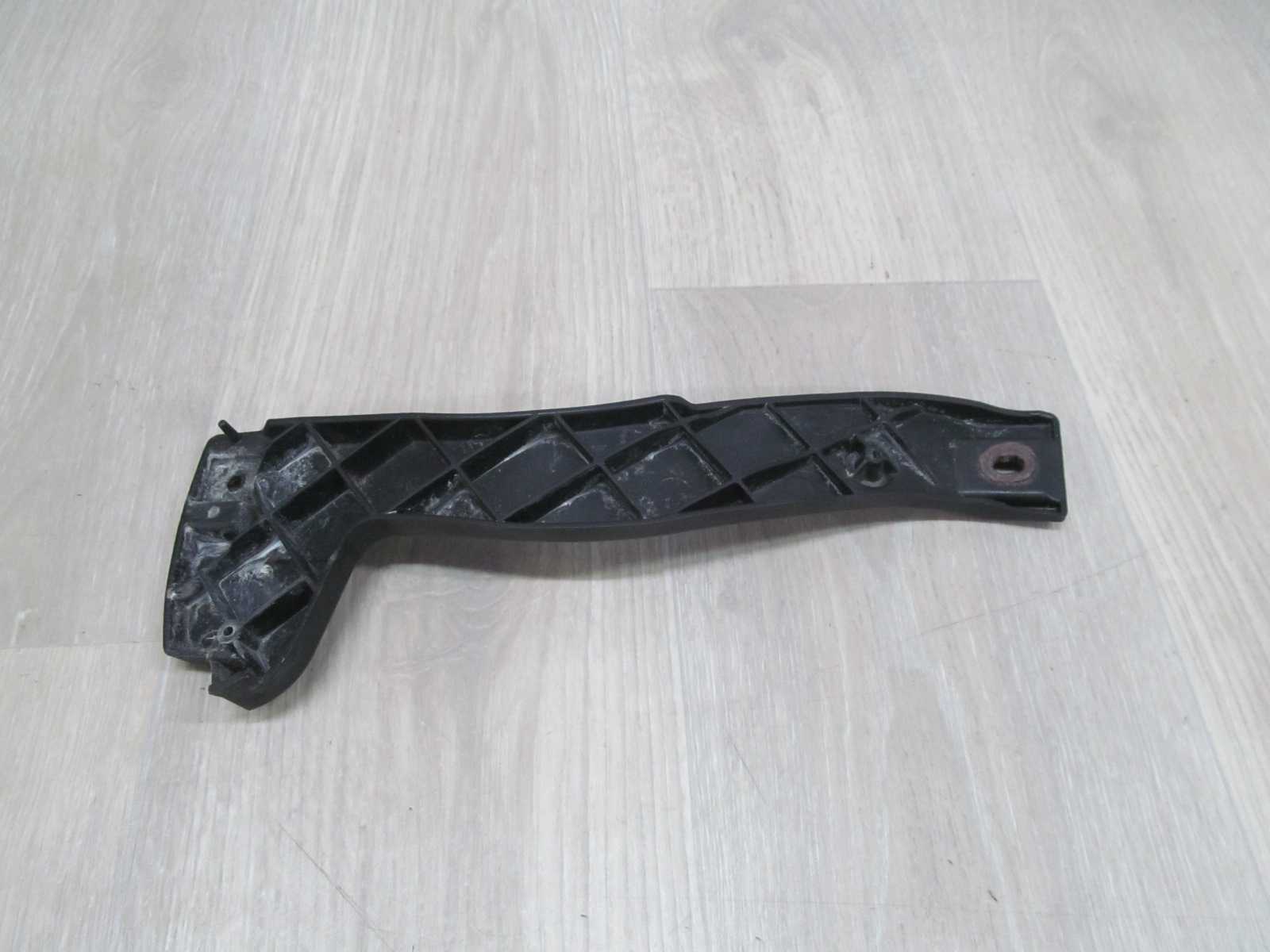 AUDI A4 B7 SLIZG ZDERZAKA PRZOD PRAWY 8E0807204B 04-07