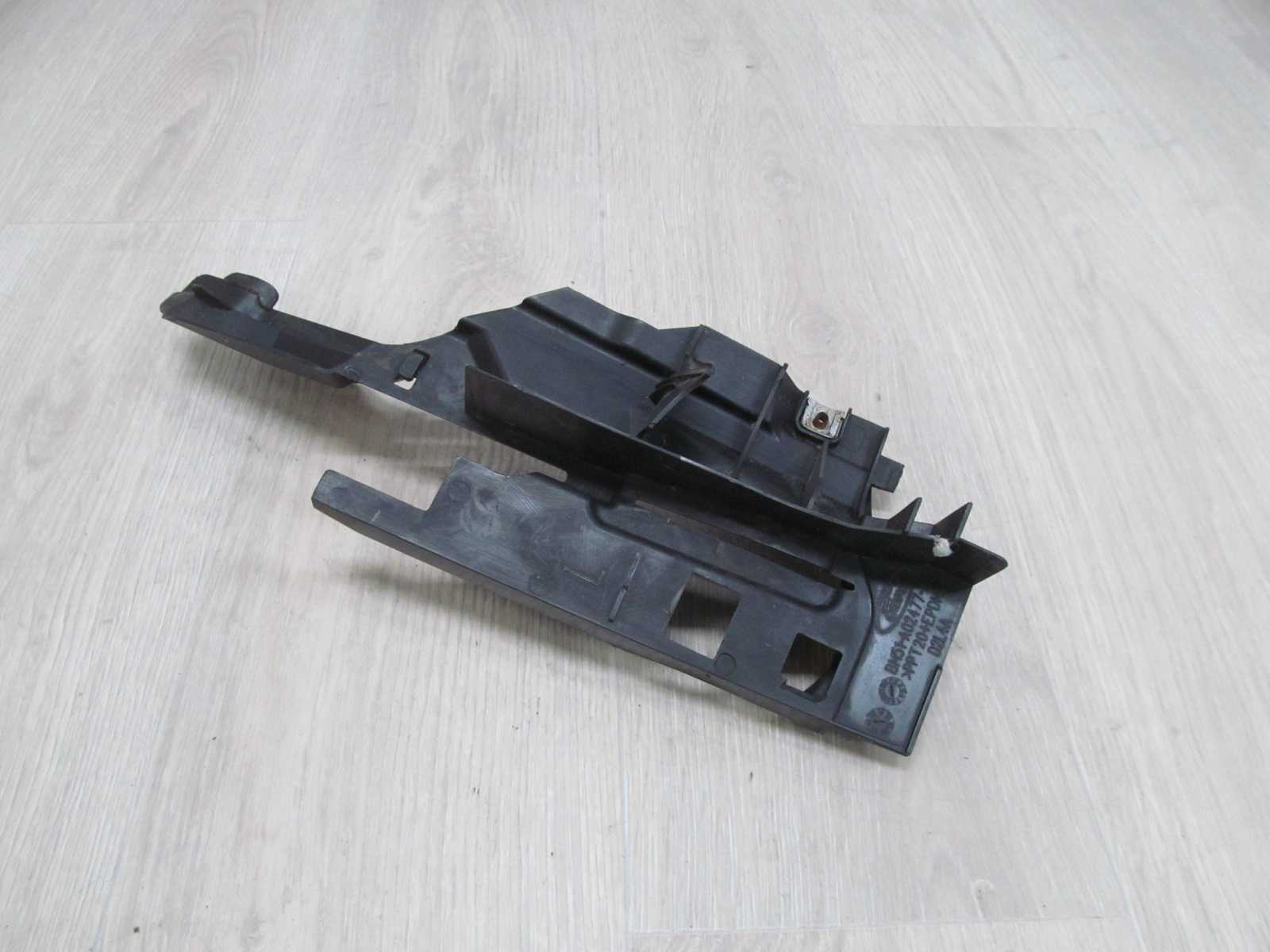 FORD FOCUS MK3 III OSLONA ZAWIASU MASKI LEWA BM51-A02477-AE 10-14