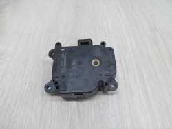 TOYOTA SILNICZEK KLAPY NAGRZEWNICY AW063700-7811 01-09