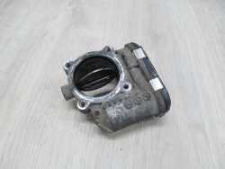 VOLVO XC90 S80 V70 2.4 D5 PRZEPUSTNICA 0281002701 8692720