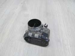 VOLVO XC90 S80 V70 2.4 D5 PRZEPUSTNICA 0281002701 8692720