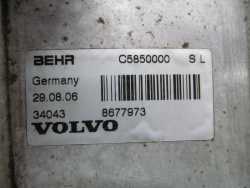 VOLVO V70 S80 XC90 2.4 D5 CHLODNICZKA OLEJU 8677973