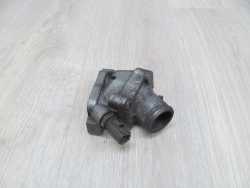 VOLVO S60 S80 V70 XC 2.4 D5 00- OBUDOWA TERMOSTATU 863695