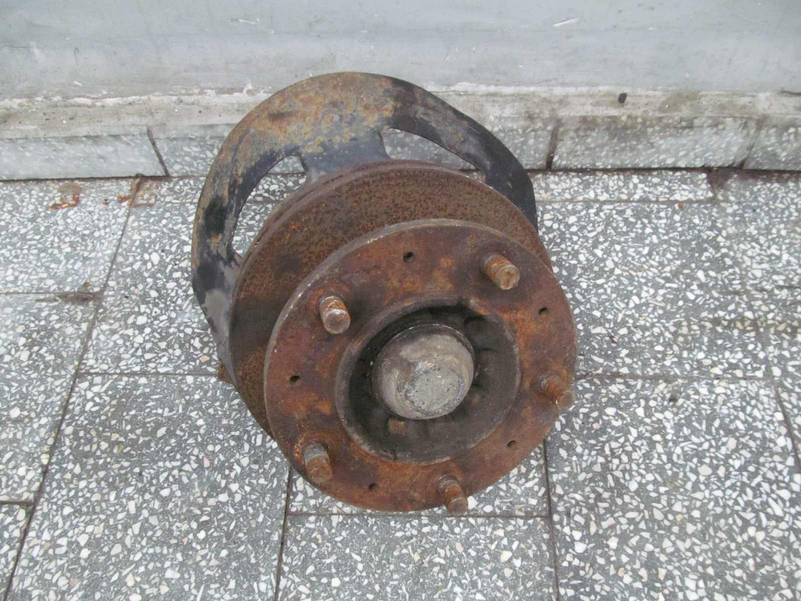 ISUZU N35 N GRAFTER NPR L PIASTA ZWROTNICA PRZOD LEWA 07-18
