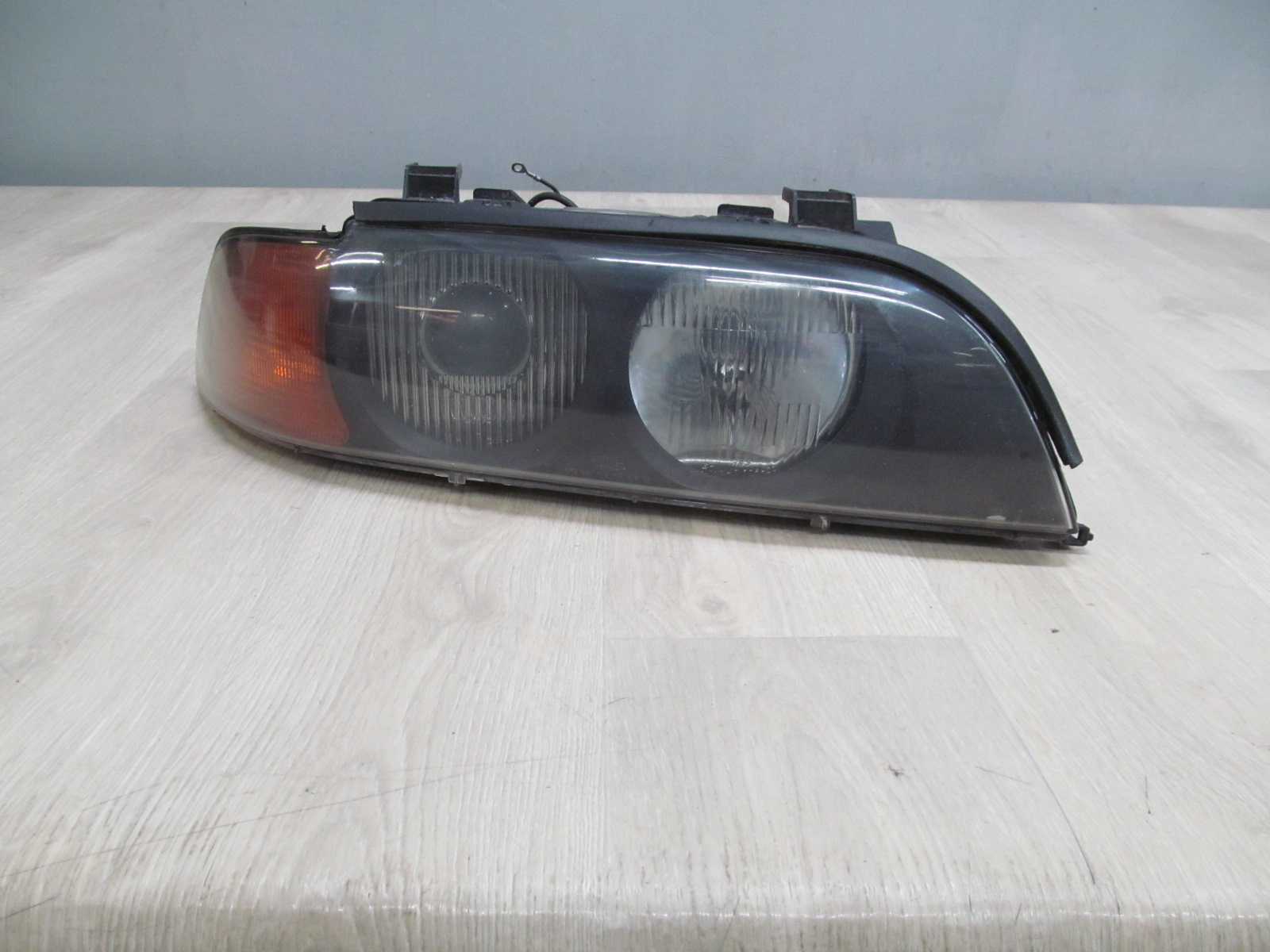 BMW 5 E39 LAMPA REFLEKTOR PRZOD PRAWA XENON EU 95-00