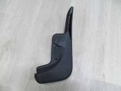 AUDI A4 B6 CHLAPACZ OSLONA TYL LEWY 8E0075101