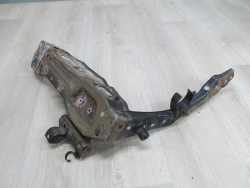 LEXUS IS II WZMOCNIENIE OKULAR LAMPY LEWY PRZOD 05-10