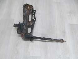 LEXUS IS II WZMOCNIENIE OKULAR LAMPY PRAWY PRZOD 05-10