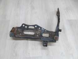 LEXUS IS II WZMOCNIENIE OKULAR LAMPY PRAWY PRZOD 05-10