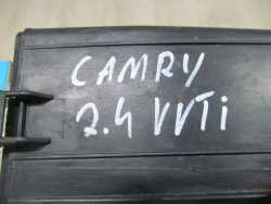 TOYOTA CAMRY VI 2.4 01-06 SKRZYNKA BEZPIECZNIKOW
