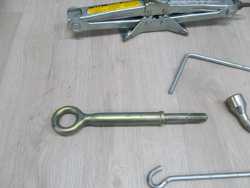 TOYOTA RAV4 II ATRAPA CHLODNICY 53111-12070 00-05