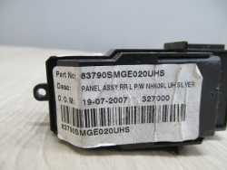 HONDA CIVIC VIII UFO 06-11 PRZELACZNIK SZYBY PRAWY TYL 83790SMGE020UHS