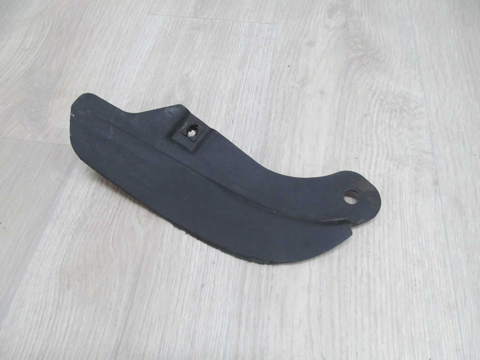 AUDI A4 B7 SPOILER NADKOLA PRAWY 8E0853888A 04-07