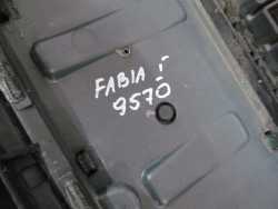 SKODA FABIA I  ZDERZAK PRZOD HALOGENY 9570 99-04