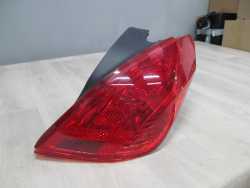 PEUGEOT 308 HB LAMPA TYL PRAWA UK 07-13