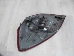 SUBARU LEGACY IV OUTBACK KOMBI LIFT LAMPA TYL PRAWA 06-08 220-20952