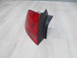 AUDI A4 B7 SEDAN LAMPA TYL BLOTNIKA LEWA 04-07 96503701