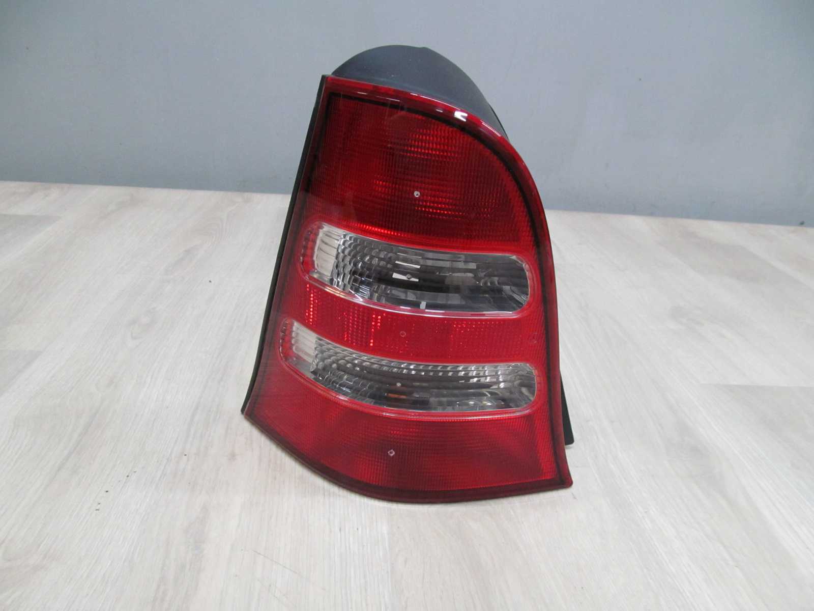 MERCEDES A KLASA W168 LIFT LAMPA TYL LEWA 01/04 1688202764