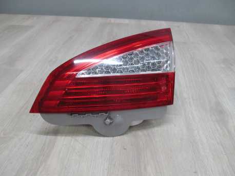 FORD MONDEO MK4 IV KOMBI LAMPA TYL PRAWA KLAPY 7S71-13A602-B 07-14