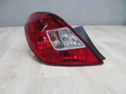 OPEL CORSA D 5D LAMPA TYL LEWA 89318811 13269050 06-14