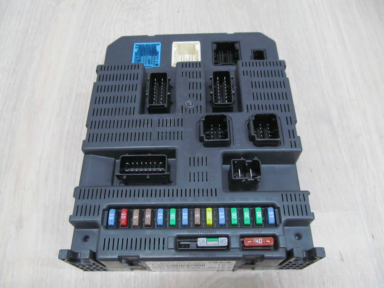 PEUGEOT CITROEN SKRZYNKA MODUL BSI P08 9663798480