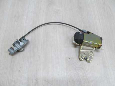 VOLVO S60 LIFT 04-10 ZAMEK WKLADKA KLAPY BAGAZNIKA TYL 8652398