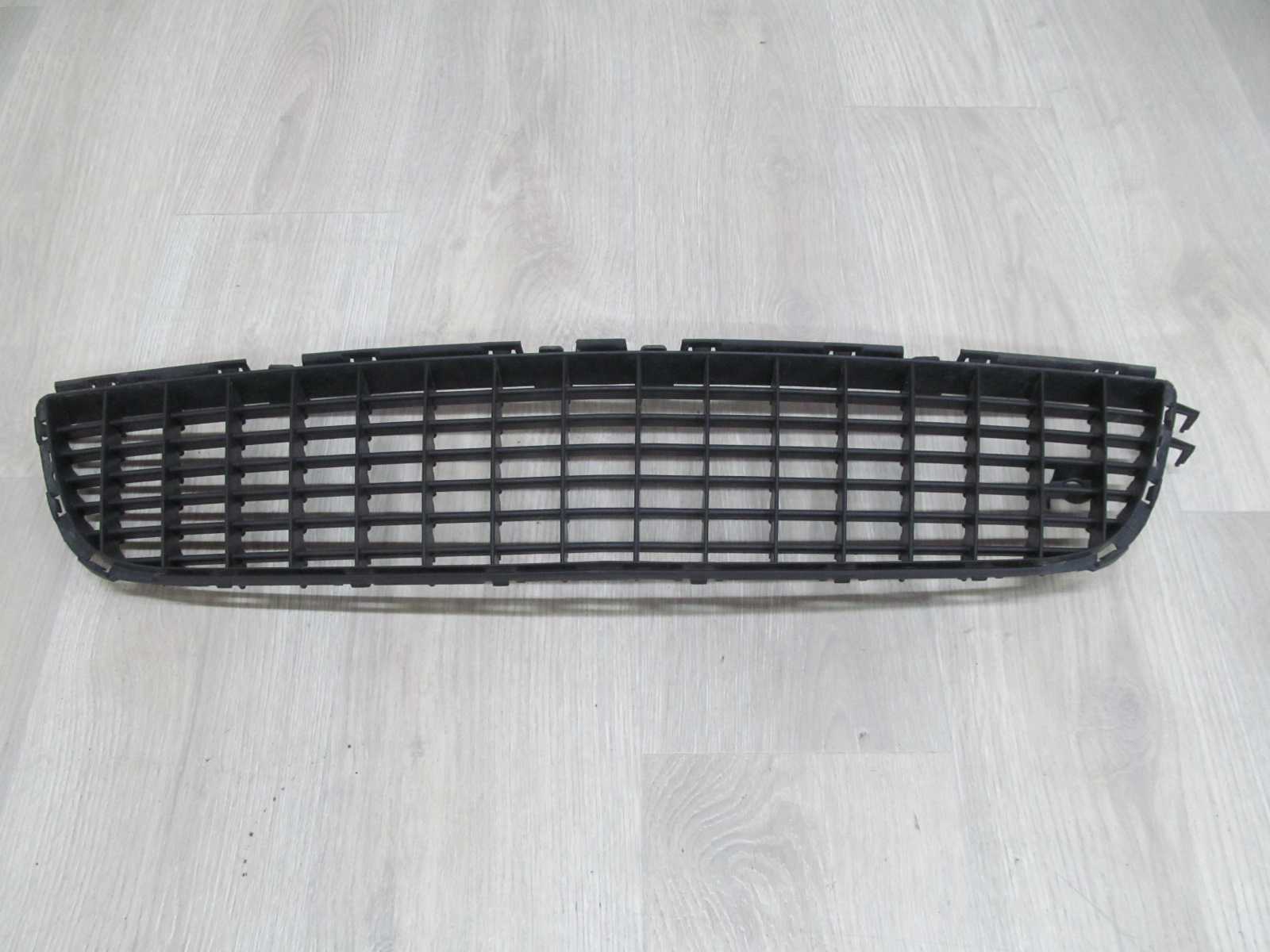 OPEL VECTRA C LIFT KRATKA ZDERZAKA SRODKOWA 551004542 13182906 05-08