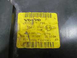 VOLVO S40 V50 04-08 LAMPA REFLEKTOR PRZOD PRAWA 30698894