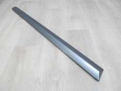 AUDI A4 B7 LISTWA DRZWI PRZOD DOLNA PRAWA 8E0853960 LY7H S-LINE 01-07