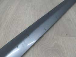AUDI A4 B7 LISTWA DRZWI PRZOD DOLNA PRAWA 8E0853960 LY7H S-LINE 01-07